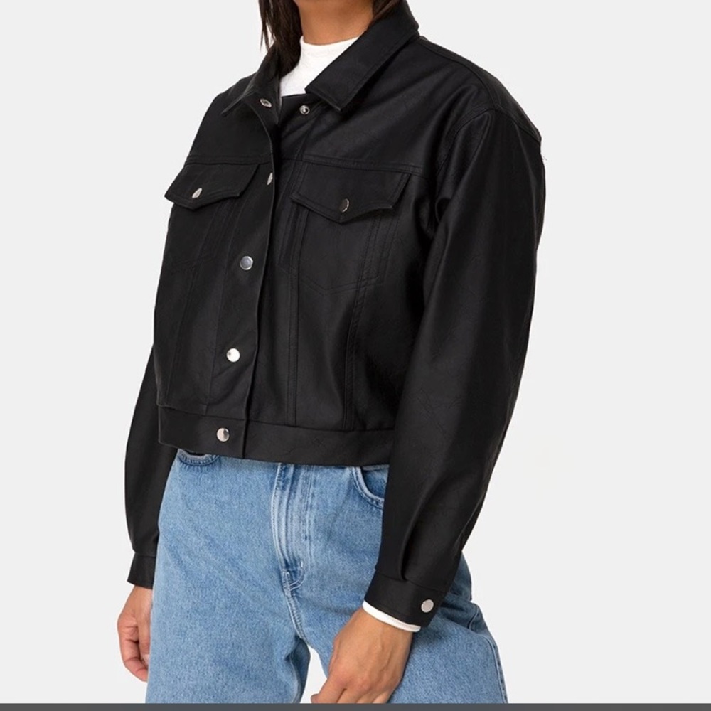 Cropped faux leather jacket
